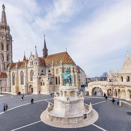 Domos Buda Castle Balcony * Budapest